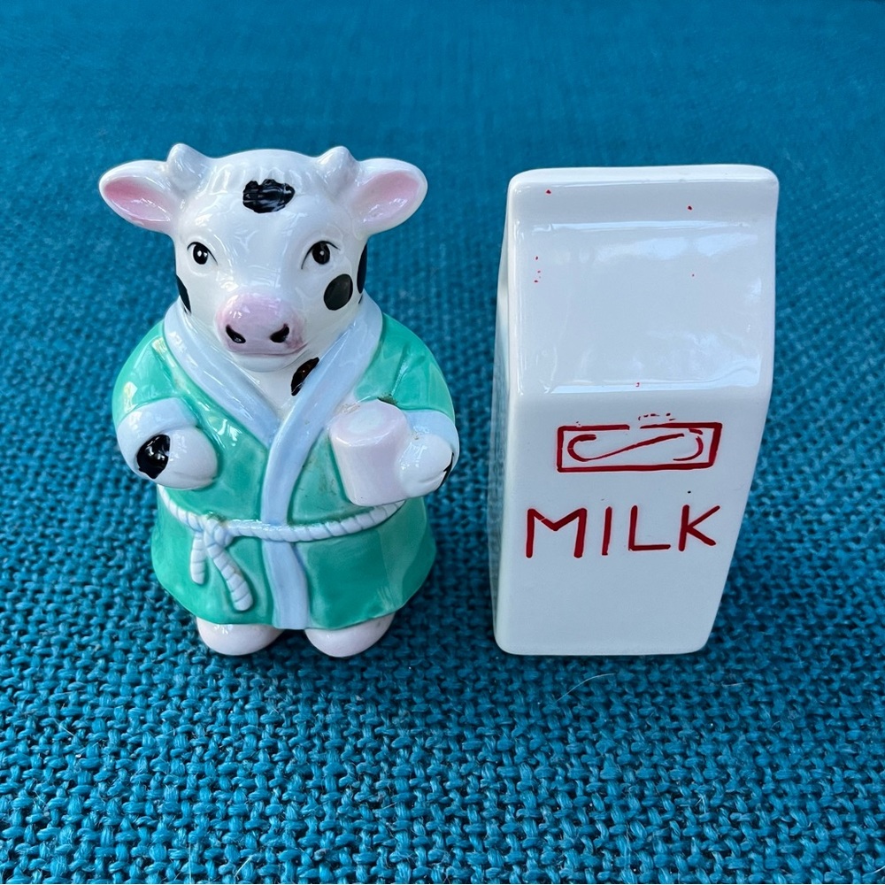 Russ Berrie Ceramic Cow and Milk Carton Salt and Pepper Shakers